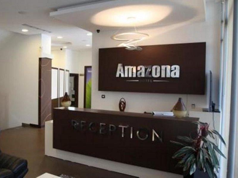 Amazona Hotel Приштина Екстер'єр фото