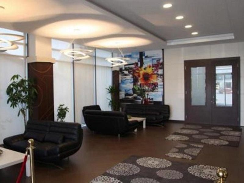Amazona Hotel Приштина Екстер'єр фото
